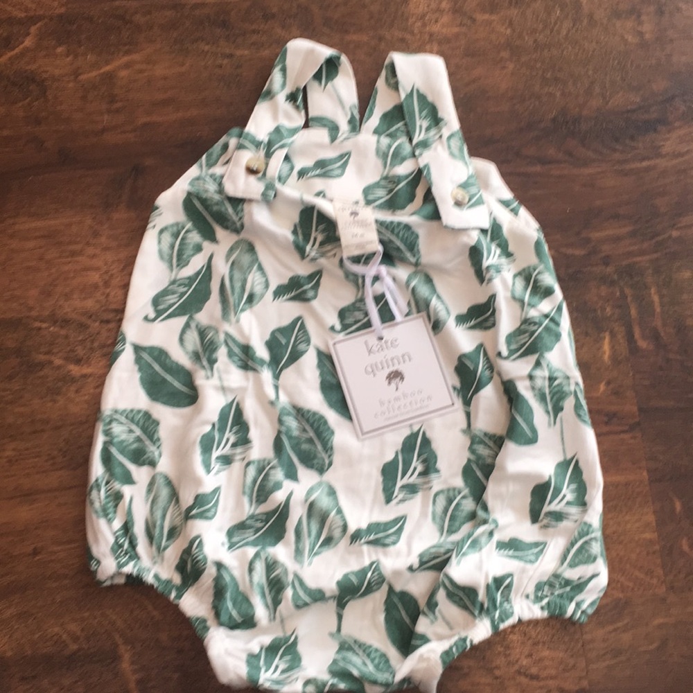 NWT Kate Quinn outfit!